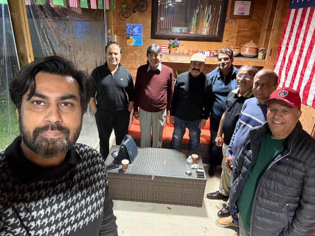 Syed Anwar Wasti and old friends gathered for a reunion selfie